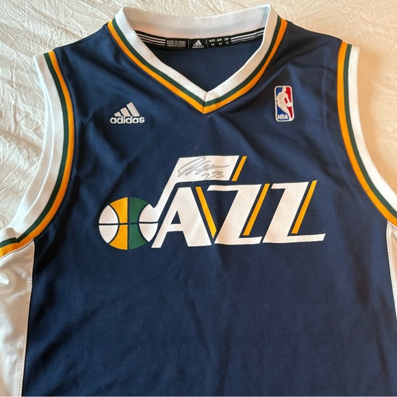 Utah Jazz t-shirt Adidas Lauri Ellias Markkanen Signed - Picture 1 of 3